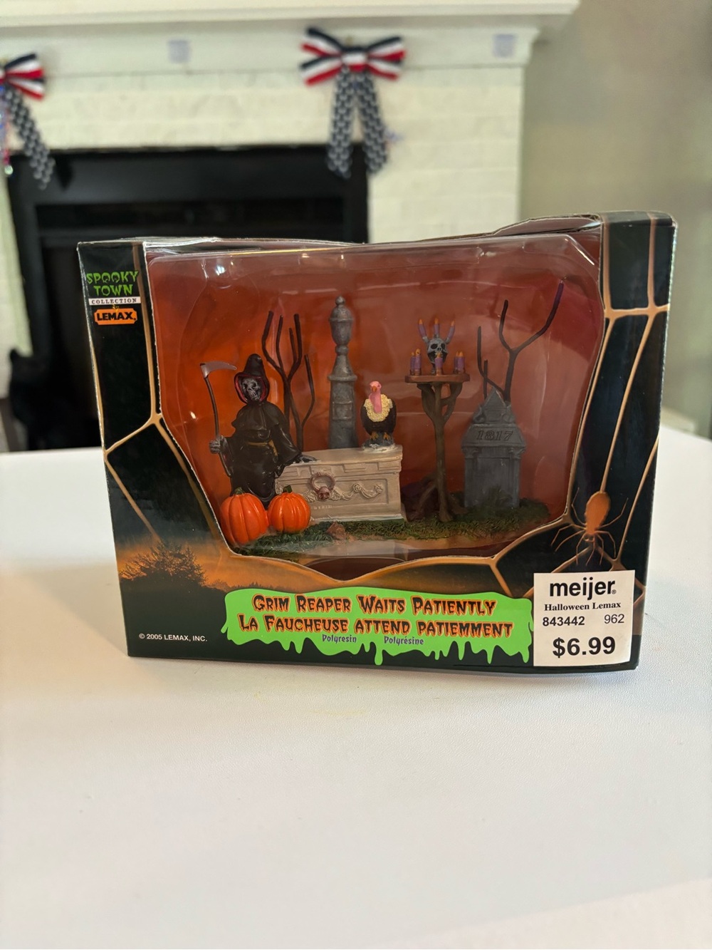 Lemax Spooky Town Grim Reaper Waits Patiently #53517 Halloween Table Accent 2005
